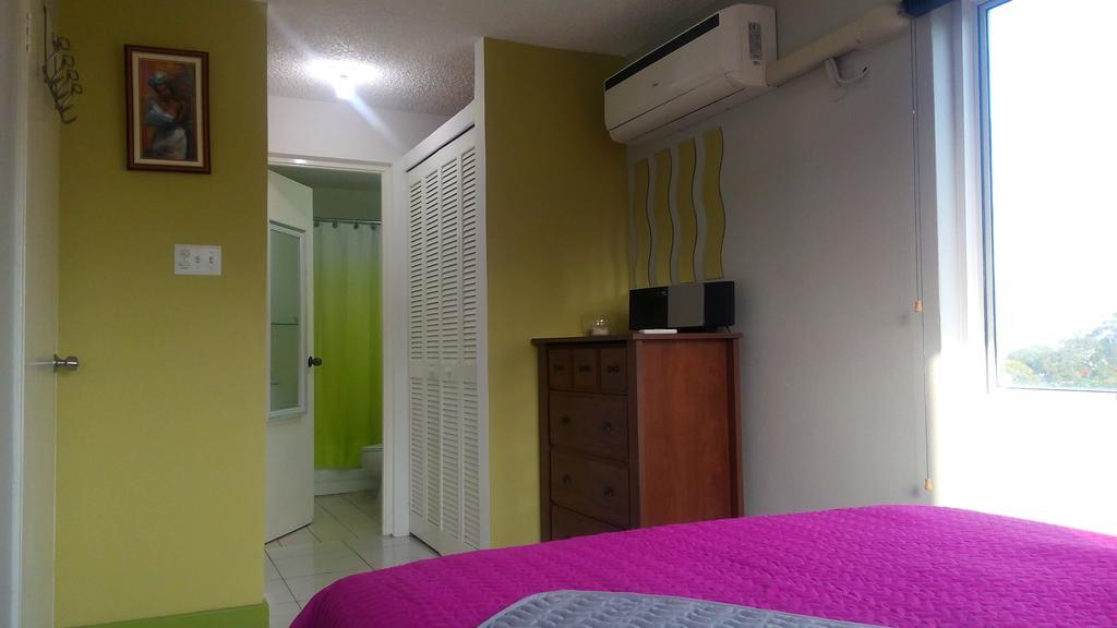Hylton New Kingston Apartment Room photo