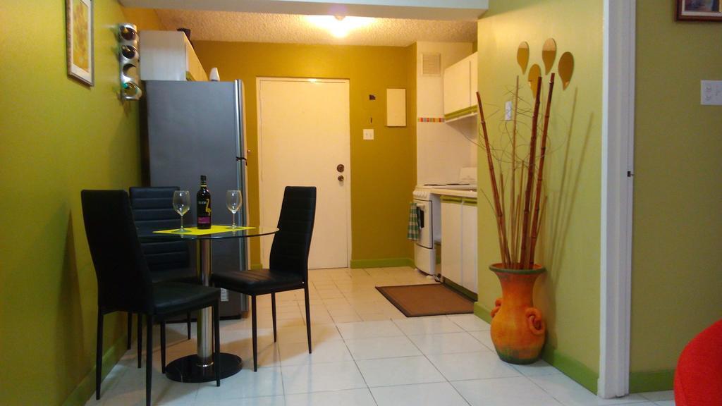 Hylton New Kingston Apartment Room photo